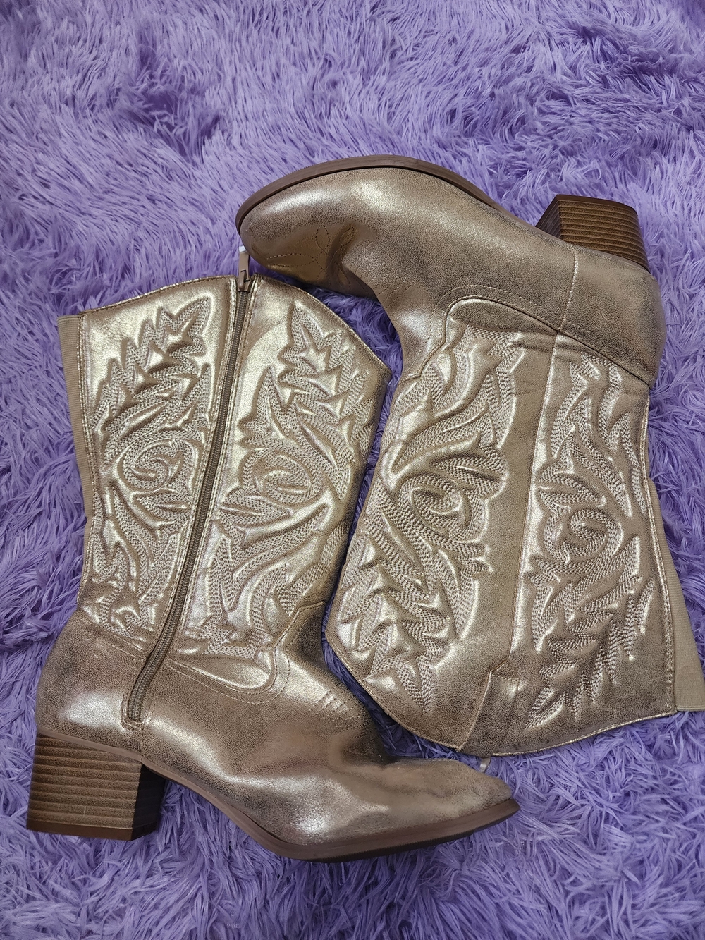 9.5W [Torrid] Gold Embossed Cowboy Boots